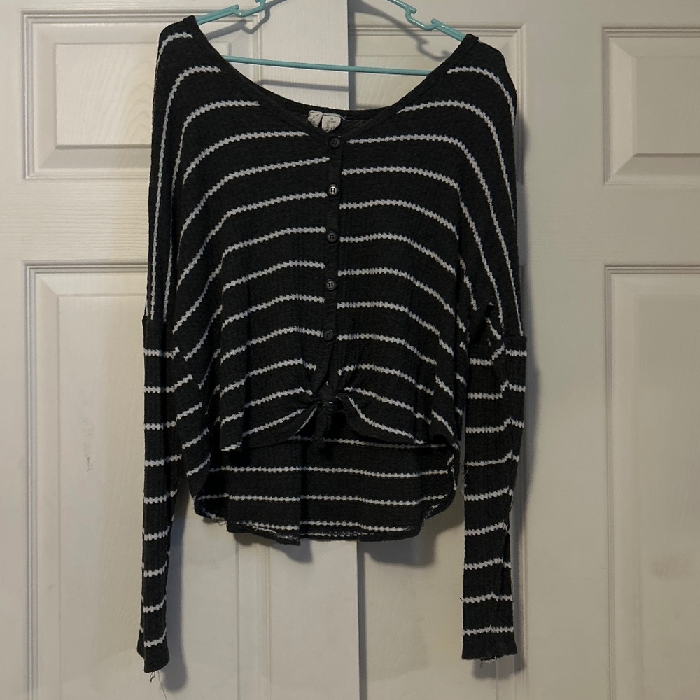 Sky and Sparrow Button Sweater Striped Knot Medium